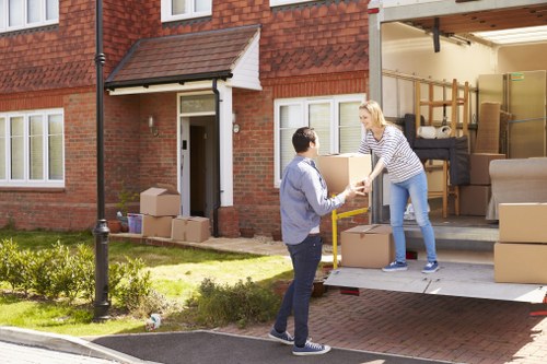 Local removal company planning access and parking in Finchley