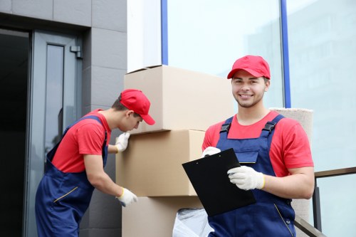 Free quote policy for Movers Finchley with fair pricing