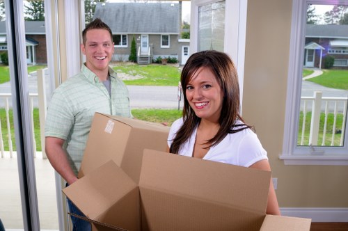 Moving truck service for homes and businesses in Finchley