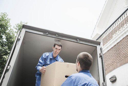 Boxes and protective materials for residential and commercial packing needs